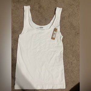 Skims seamless smoothing tank